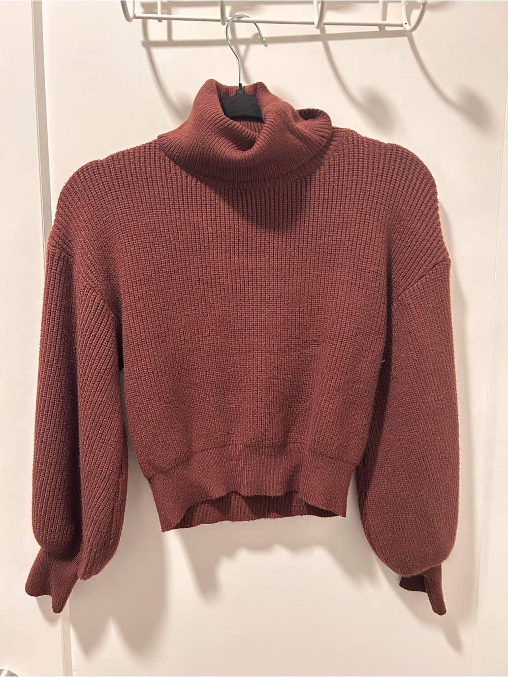 Vestique Chunky Knit Open Back Cropped Turtleneck Sweater Balloon Sleeve S